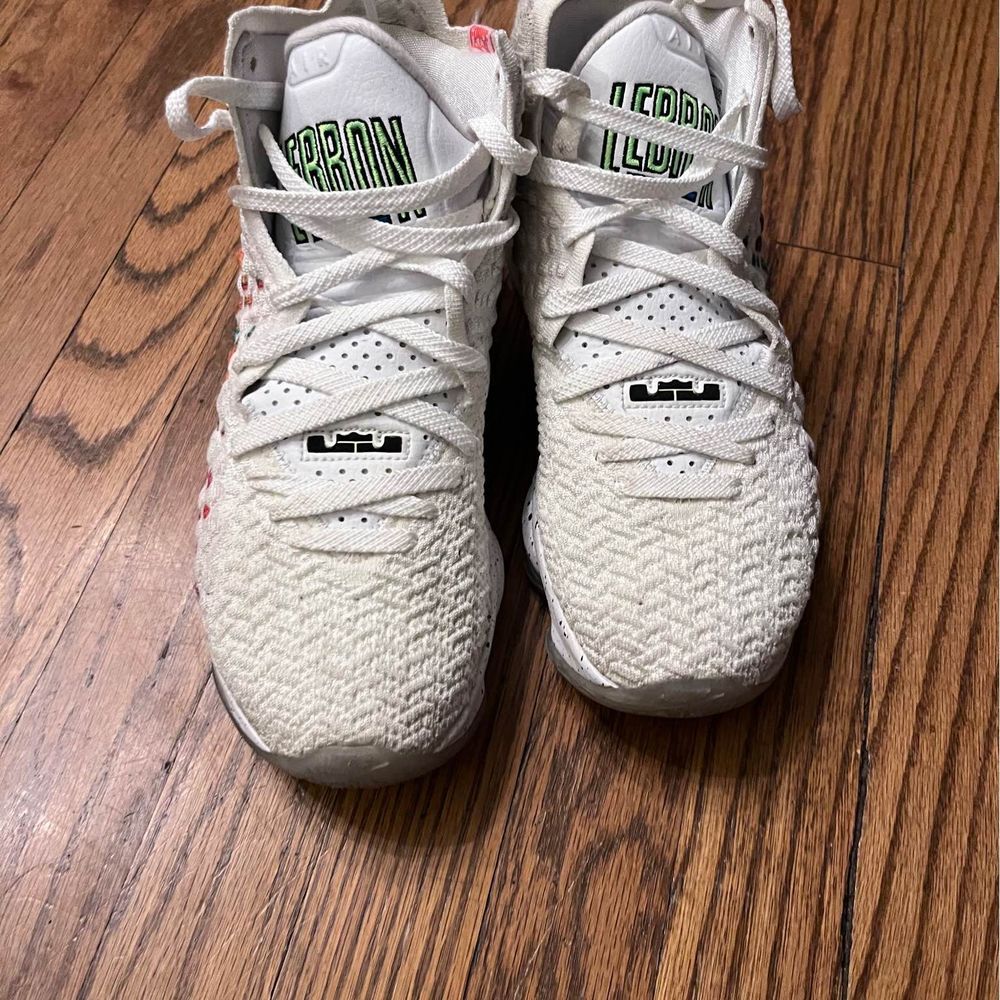 Nike Lebron 17 XVII “Command Force” White Green BQ3177-100 Men's Size 7